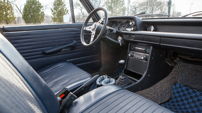 Illustration for article titled An automotive unicorn - BMW 2000 tii Touring